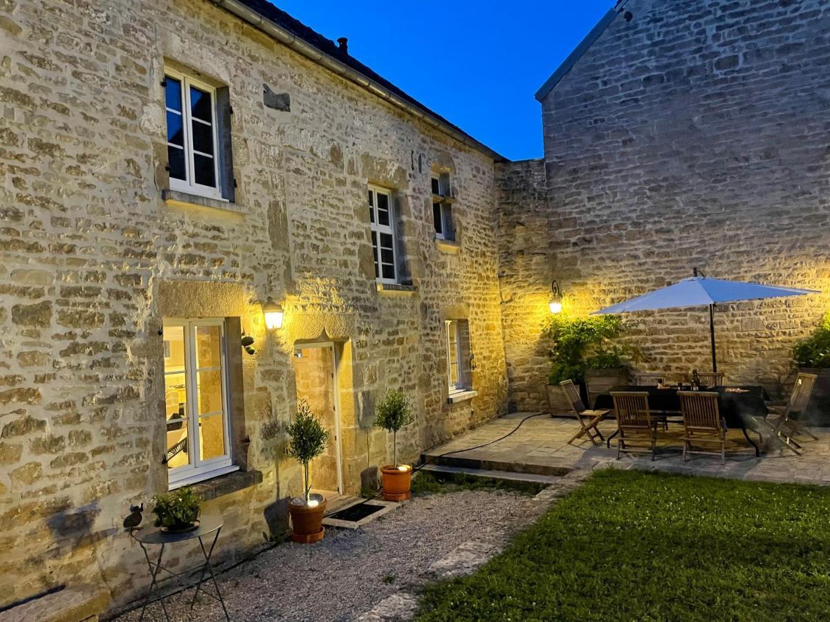La Closerie De Gigny Maison Templiere Avec Piscine,Jacuzzi المظهر الخارجي الصورة